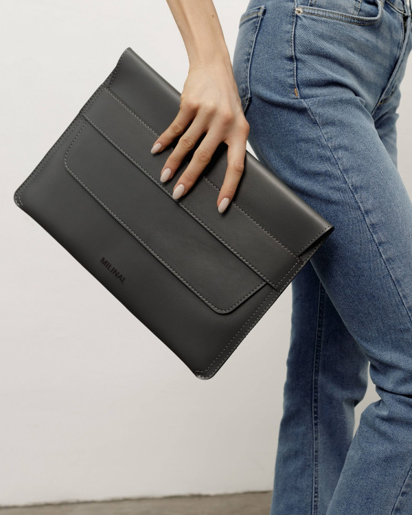 "ETUI NA LAPTOPA" SZARY