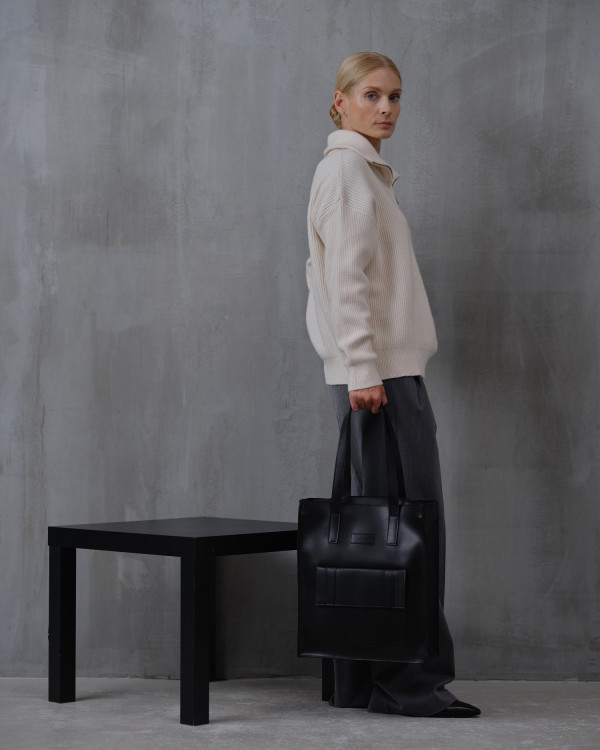 "OFFICE BAG LARGE" BŁYSZCZĄCA, CZARNA