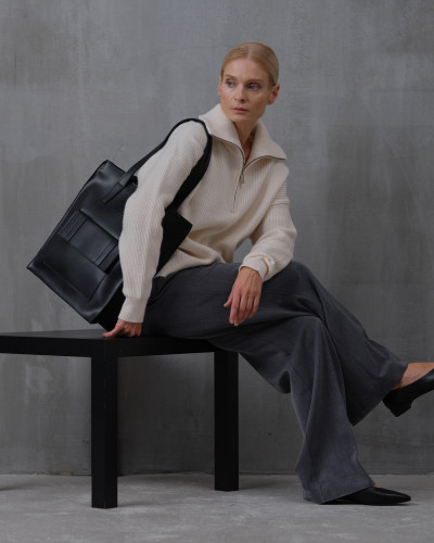 "OFFICE BAG LARGE" BŁYSZCZĄCA, CZARNA