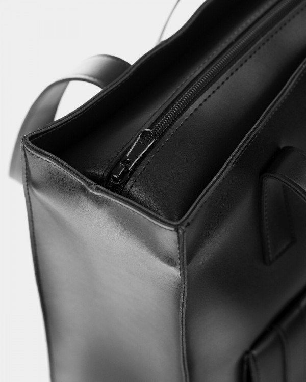 "OFFICE BAG LARGE" BŁYSZCZĄCA, CZARNA