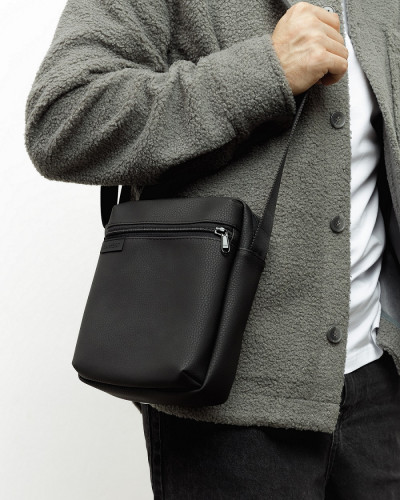 MESSENGER “DOPP 01” MATT, BLACK