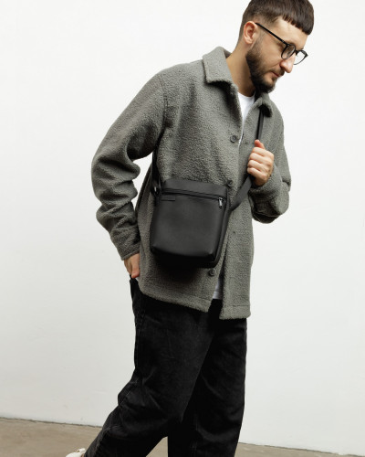 MESSENGER “DOPP 01” MATT, BLACK