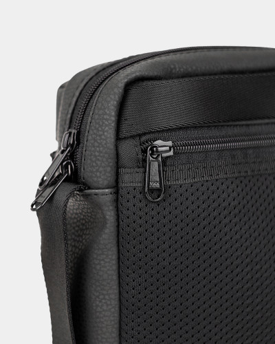 MESSENGER “DOPP 01” MATT, BLACK