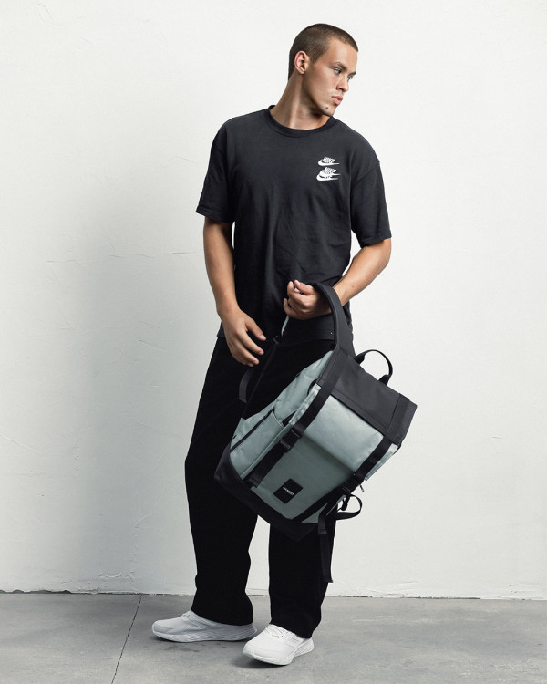 "AVIAPACK LARGE" GRAU