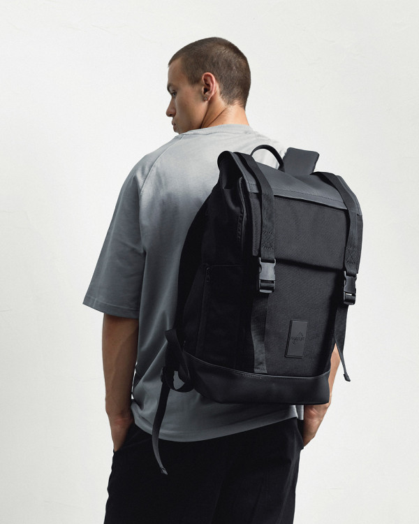 "AVIAPACK LARGE" CZARNY