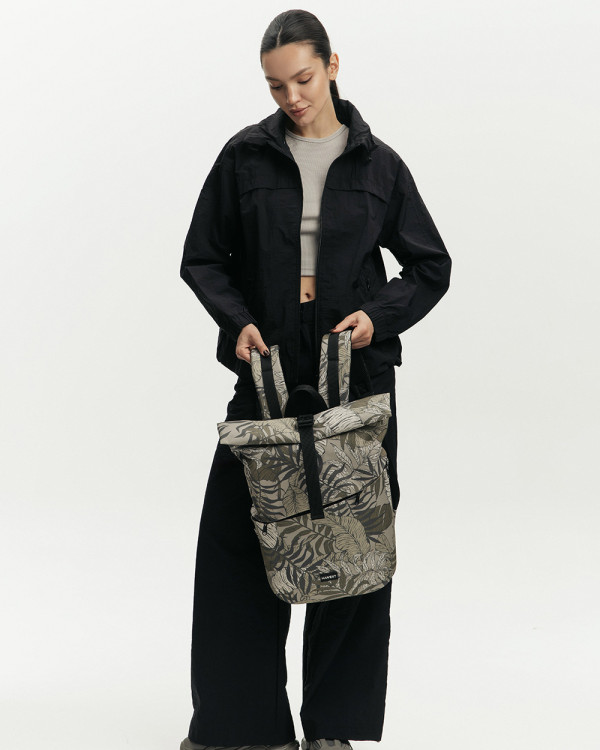 "BASIC ROLLTOP" PRINT TROPICAL KHAKI