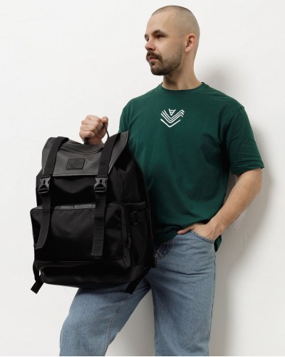 "UNIVERSAL" BLACK